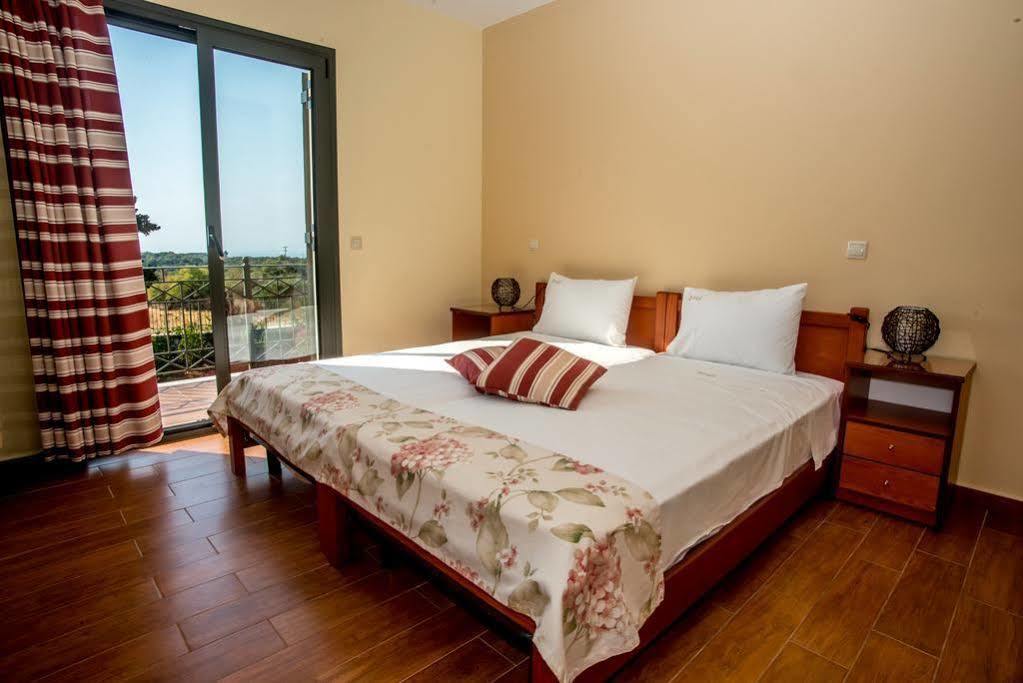Korallis Villas Livathos  Экстерьер фото