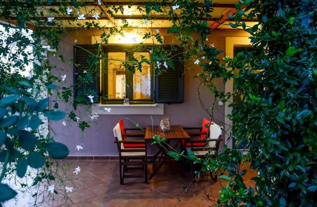 Korallis Villas Livathos  Экстерьер фото