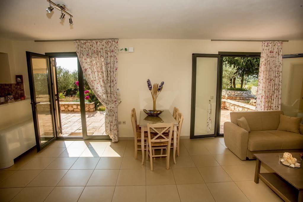 Korallis Villas Livathos  Экстерьер фото
