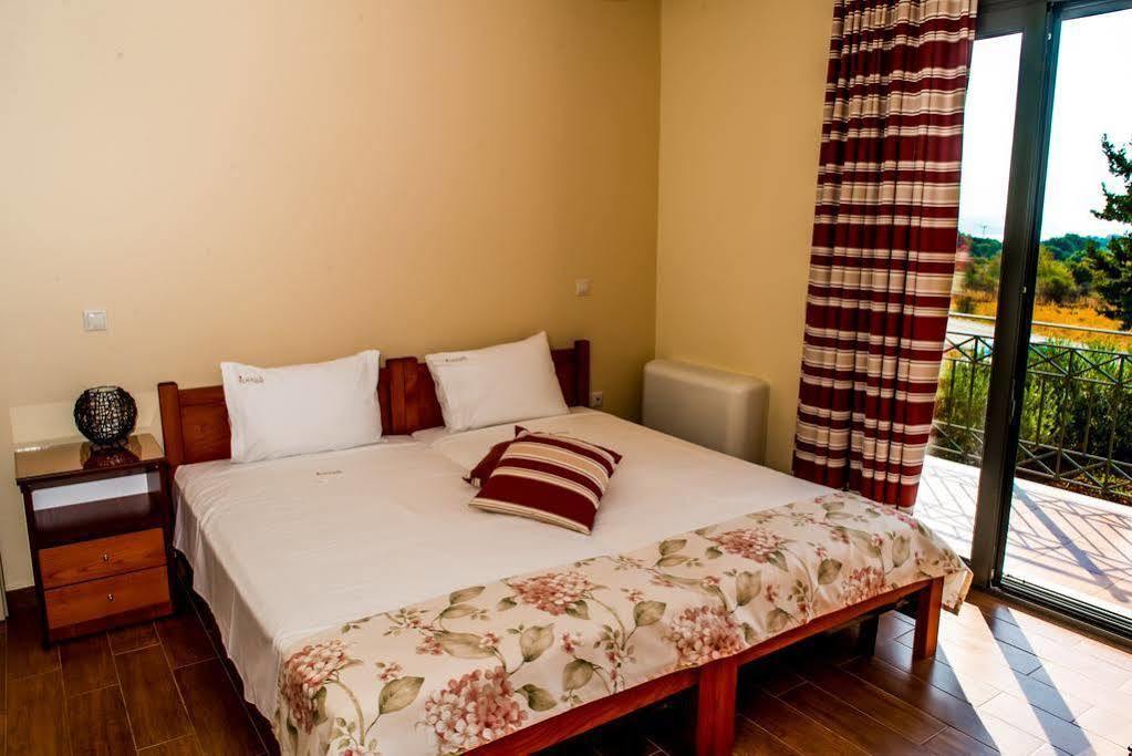 Korallis Villas Livathos  Экстерьер фото