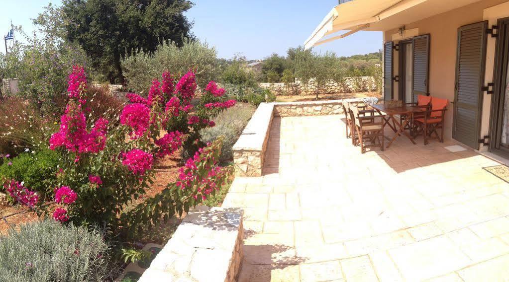 Korallis Villas Livathos  Экстерьер фото